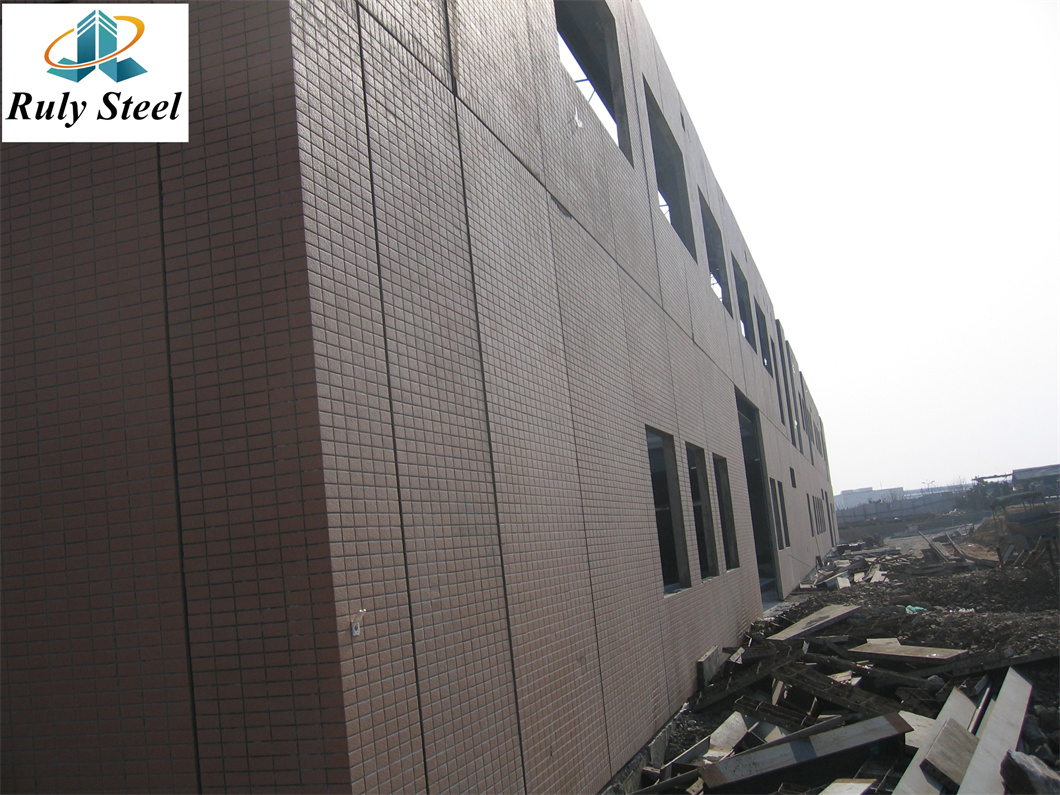 Prefabricated Steel Structure Used in Temporary Constructions Warehouses and Prefab Workshops