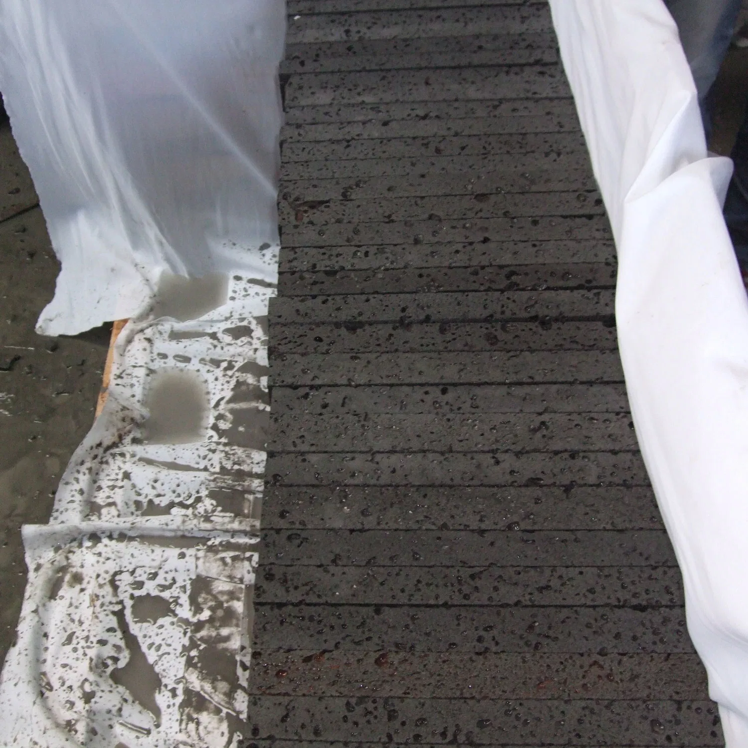 Hainan Black Grey Stone Basalto Lava Stone Volcanic Stone with Micro Hole