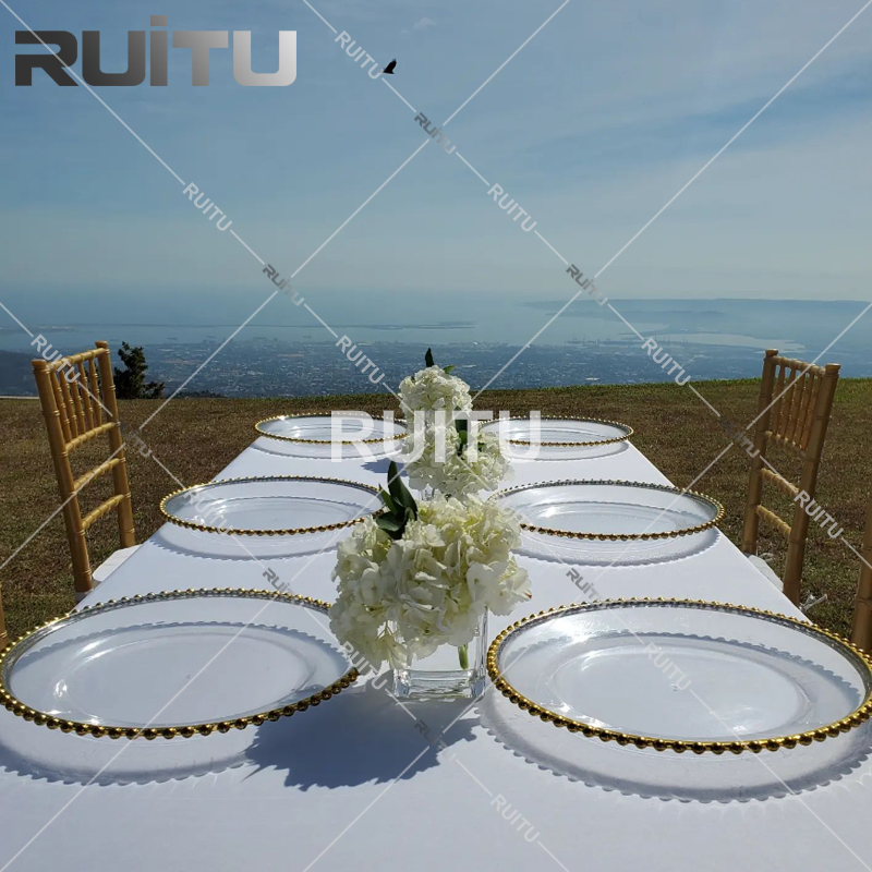 Wholesale Price 13 Inch Plates with Gold Rim Beads Dishes & Plates Jewelry Round Shape Wedding Party Dining Banquet Table Clear Plastic Beaded Charger Plate
