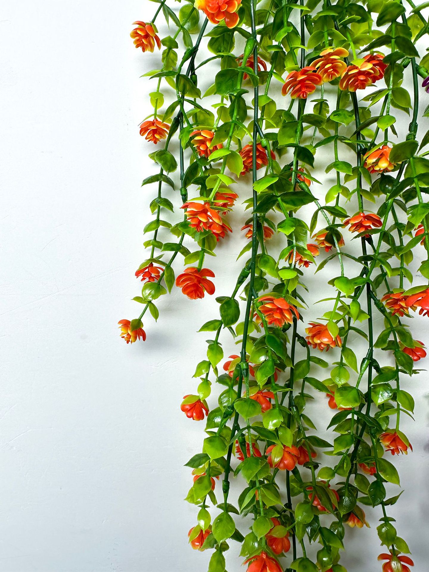 Цветы искусственные подвесные белые УФ-стойкие для дома сада