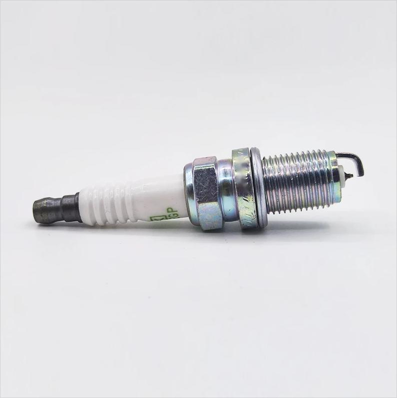 Свечи зажигания BKR5EGP 7090 для Toyota