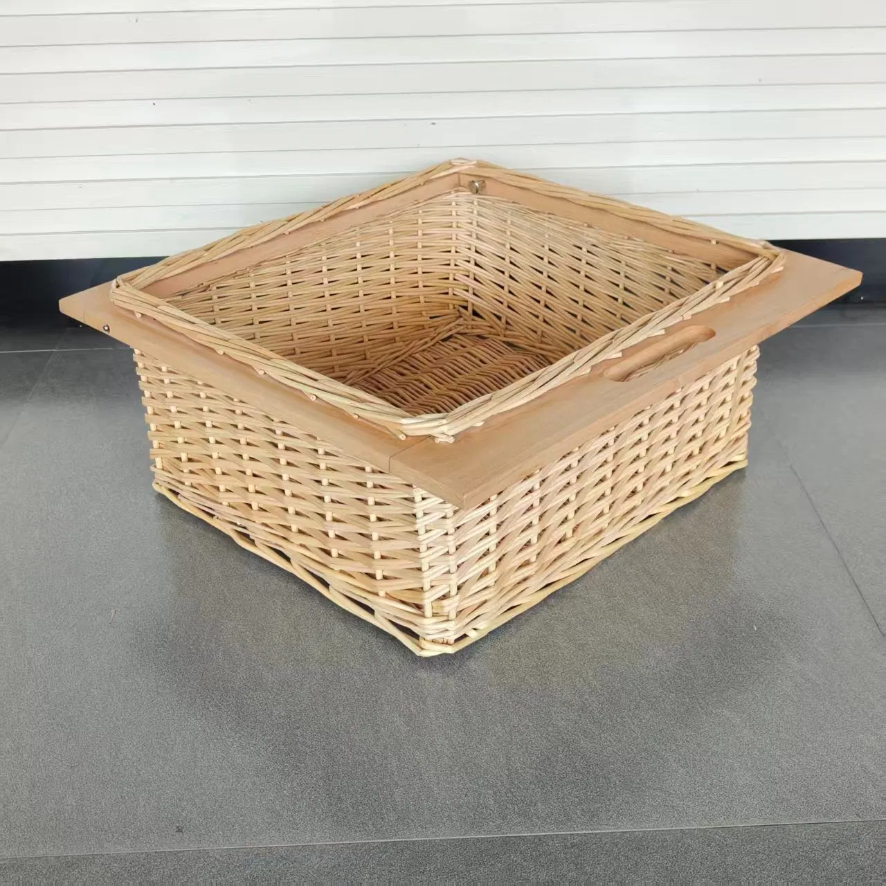 Hand-Woven Pull out Wicker Basket with Runners for Kitchen and Cabinets