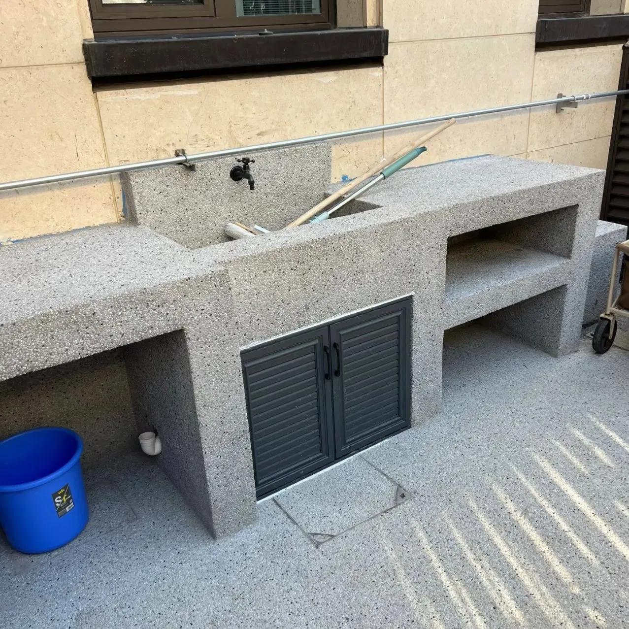 Bright Premium Factory Direct Epoxy Resin Stone Floor Coating Resin Washed Stone