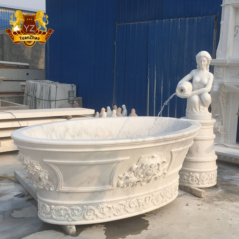 Белая мраморная ванна фристейдинг с гидромассажем