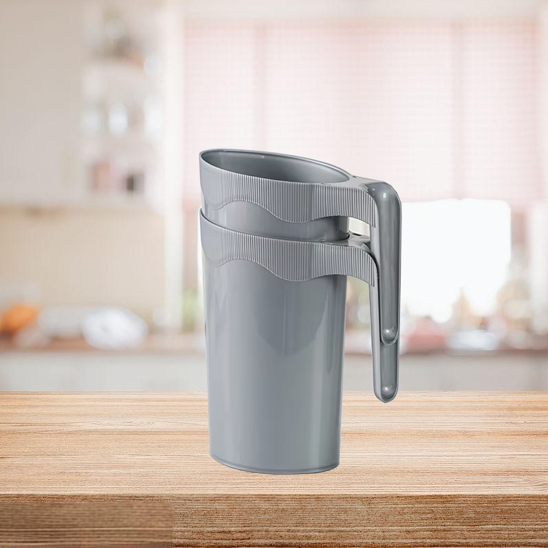 Custom Logo Color Size Modern Design Non-Flammable Plastic Milk Jug Pitcher for Lucky Saint Madri Excepcional Mcewan's