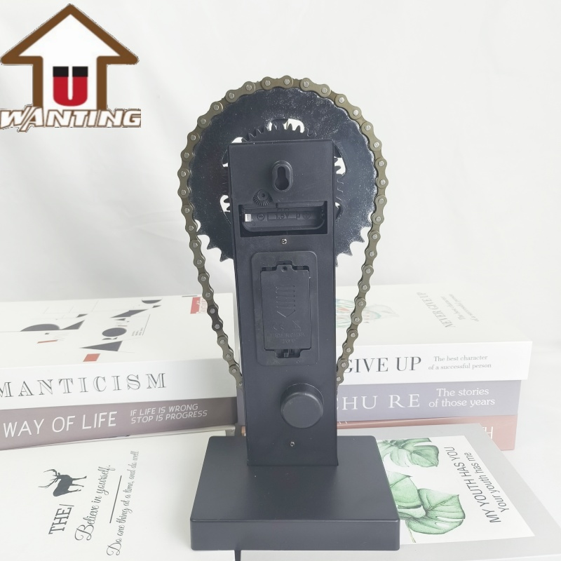 Modern Furniture High Quality Chain Gear Clock Creative Home Decoration Desktop Ornament