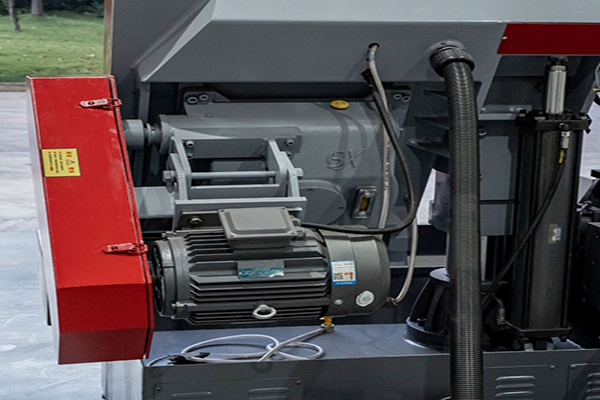 Ленточная пила по металлу автоматическая горизонтальная