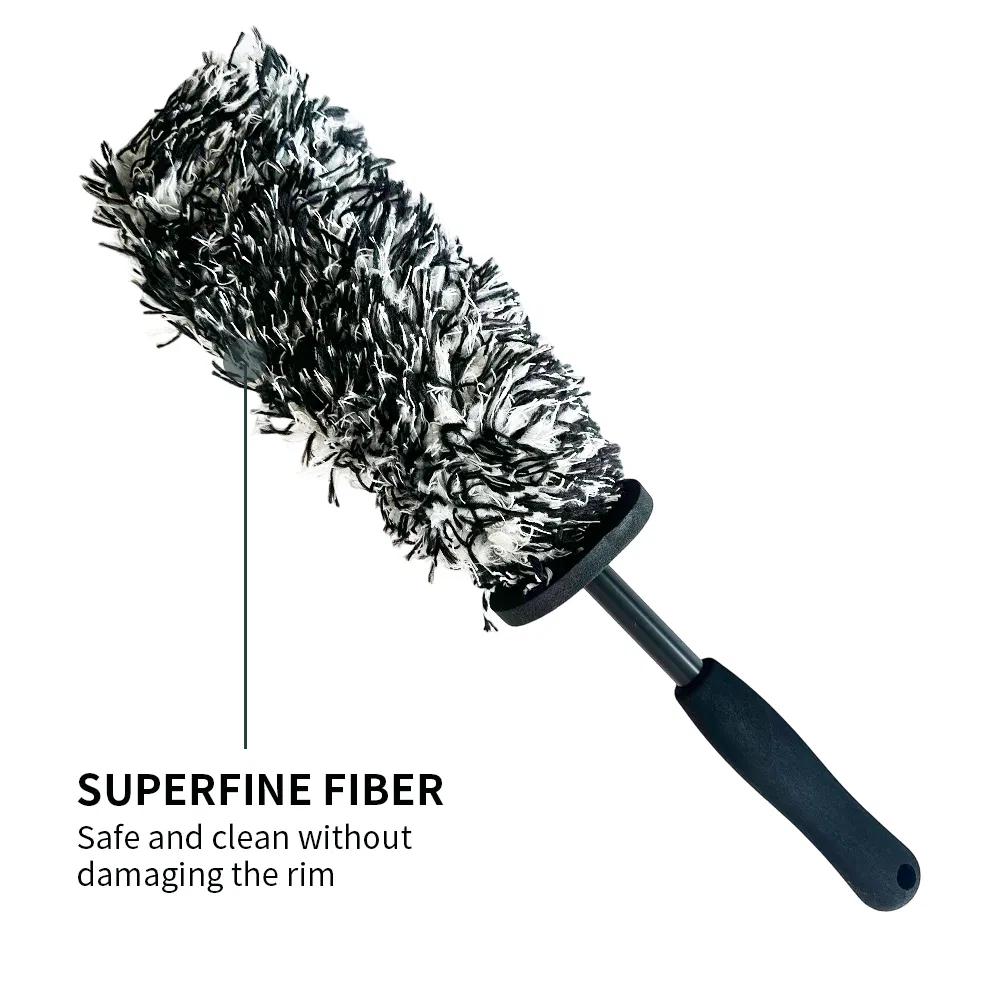 Набор щеток для чистки салона и дисков автомобиля