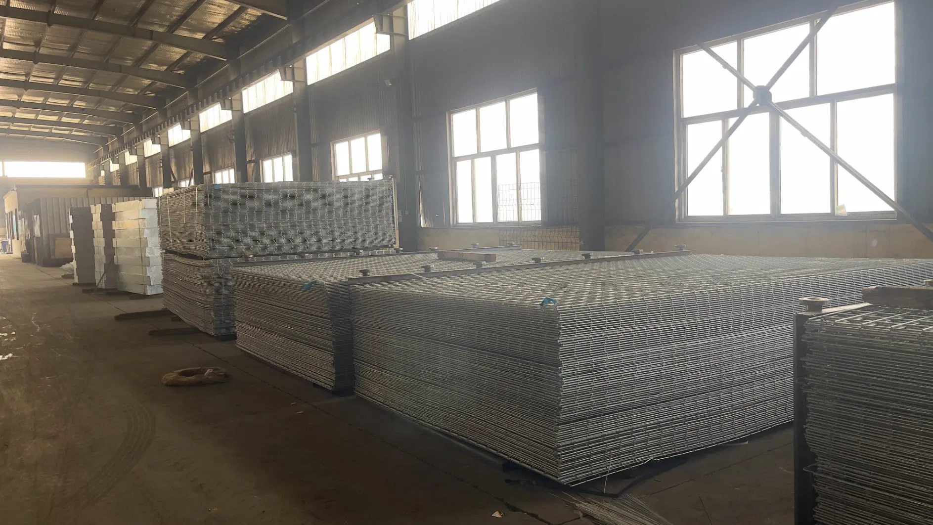 5.6mm Galvanized Welded Wire Mesh for Building Road Bridge