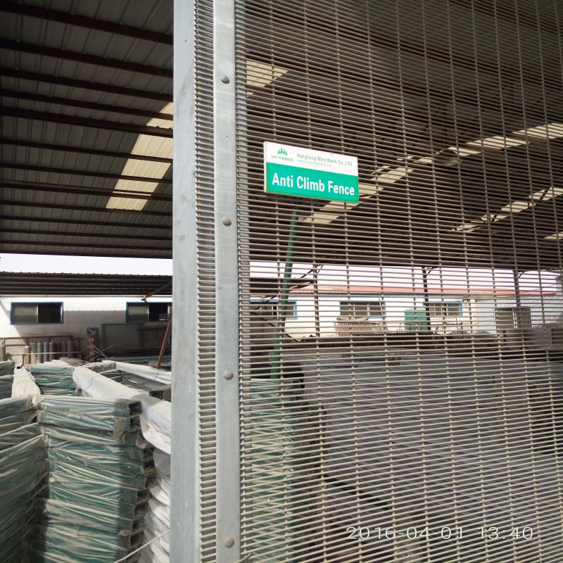 Durable Green High Security Anti-Climb Anti-Cut Fence