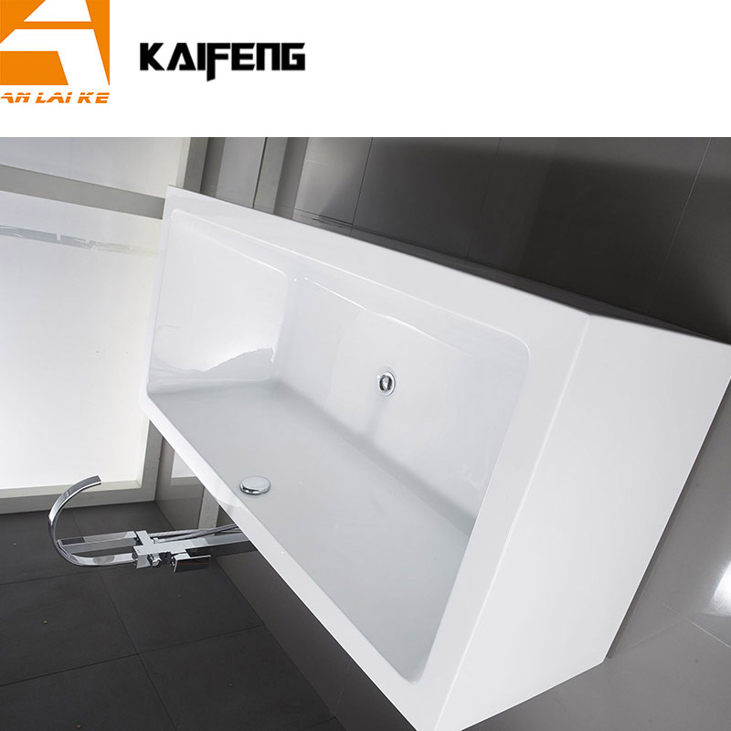 Upc White Seamless Acrylic Freestanding Bathtub for Modern Bathroom (KF-737K)