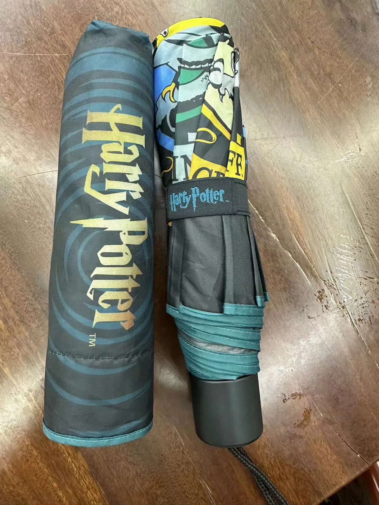 Складной зонт с логотипом для брендирования