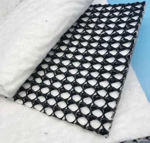 Geotechnical Drainage Network with Good Drainage Performance