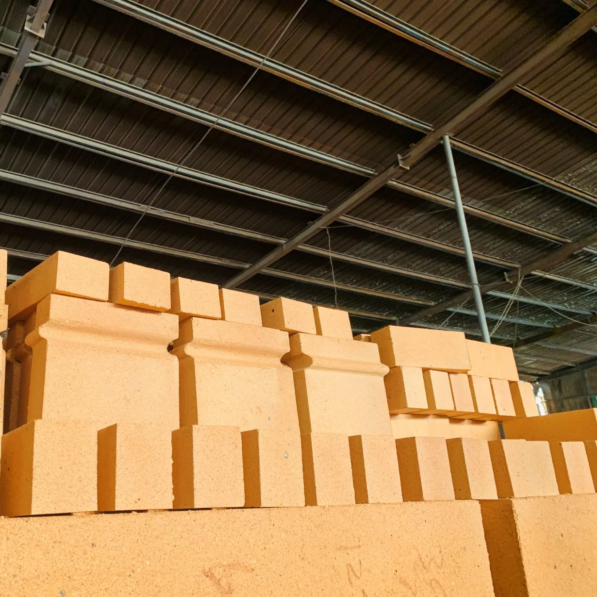 Огнеупорный кирпич из шамота Sk32, Sk34