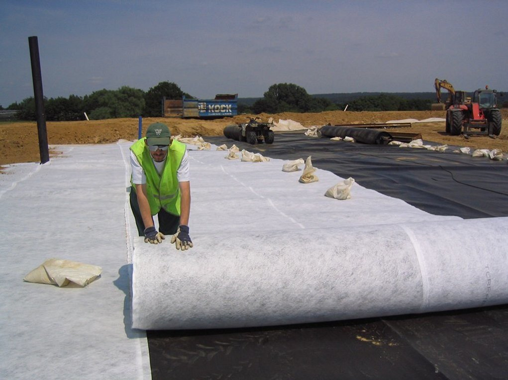 W-Type Anti-Skid Mat Soil Erosion Hollow Drainage
