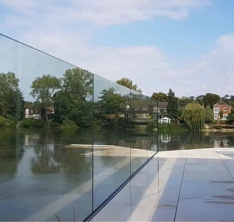 Top Sell Frameless Glass Balustrade U Aluminum Channel Clamp Handrails Poor/Balcony Glass Railing Handrail