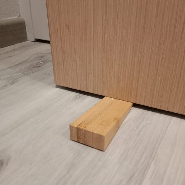 Bambou Door Stop, Wedged Bambou Doorstop, Bambou Door Stopper, Angled Bambou Door Stops, Bamboo Door Stop