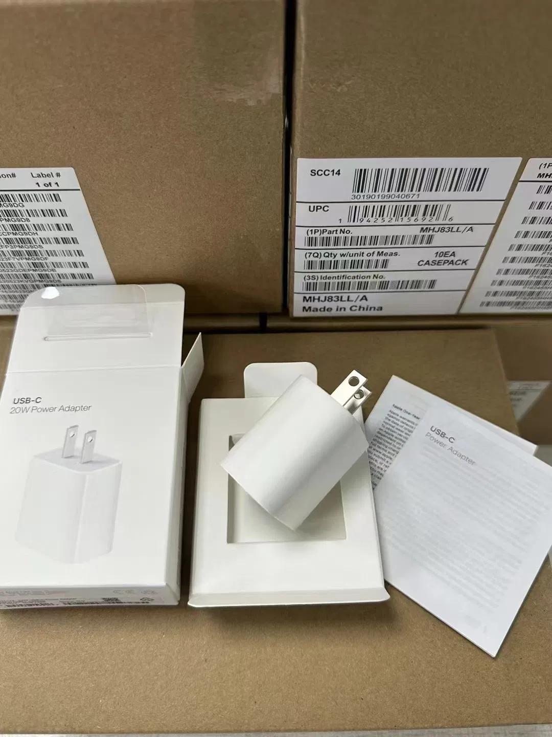 Зарядное устройство 20W USB-C PD для iPhone