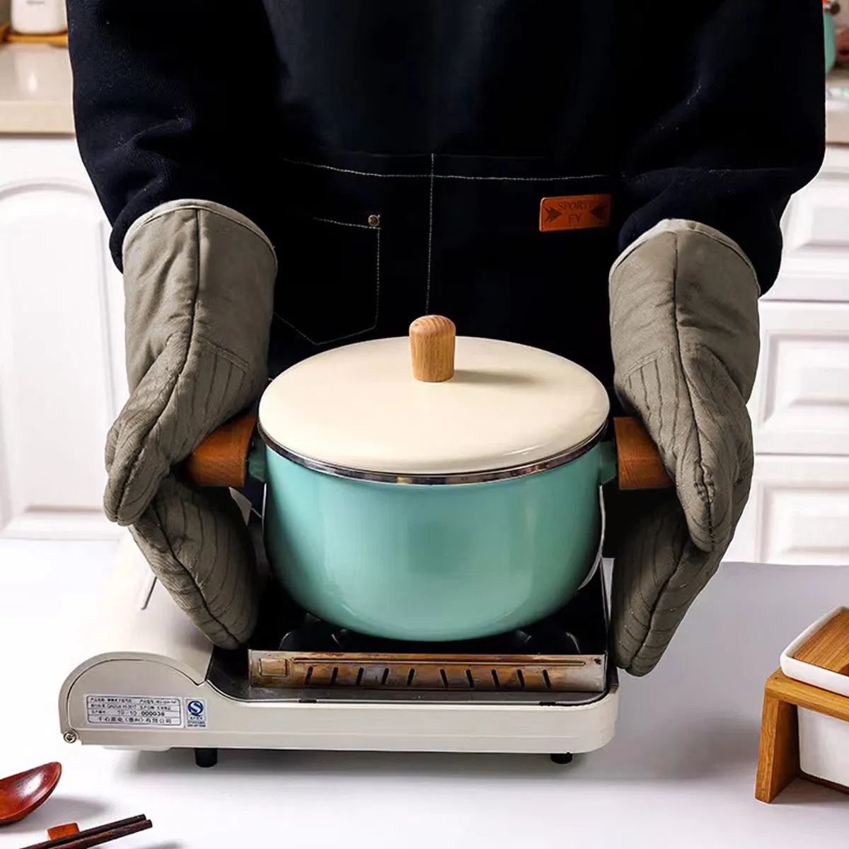 Premium Heat-Resistant Silicone Oven Gloves for Safe Cooking