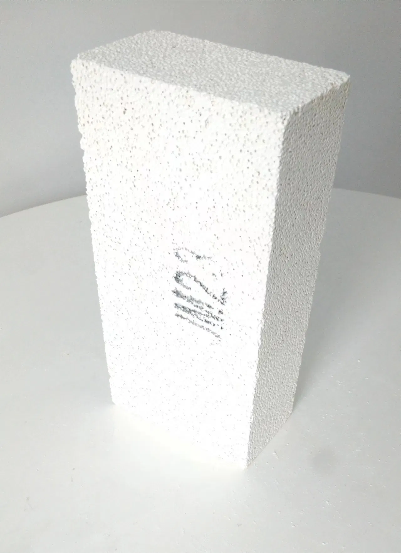 New Lightweight Refractory Bricks for Industrial Kiln Linings