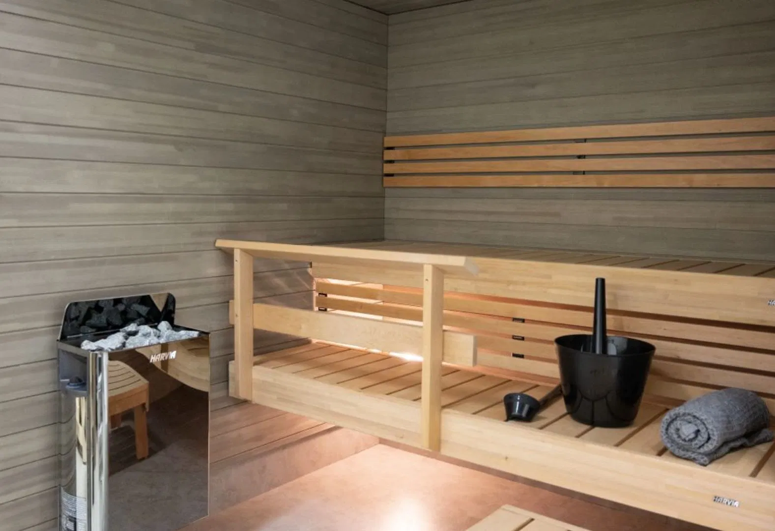 Электрический обогреватель Harvia The Wall для сауны