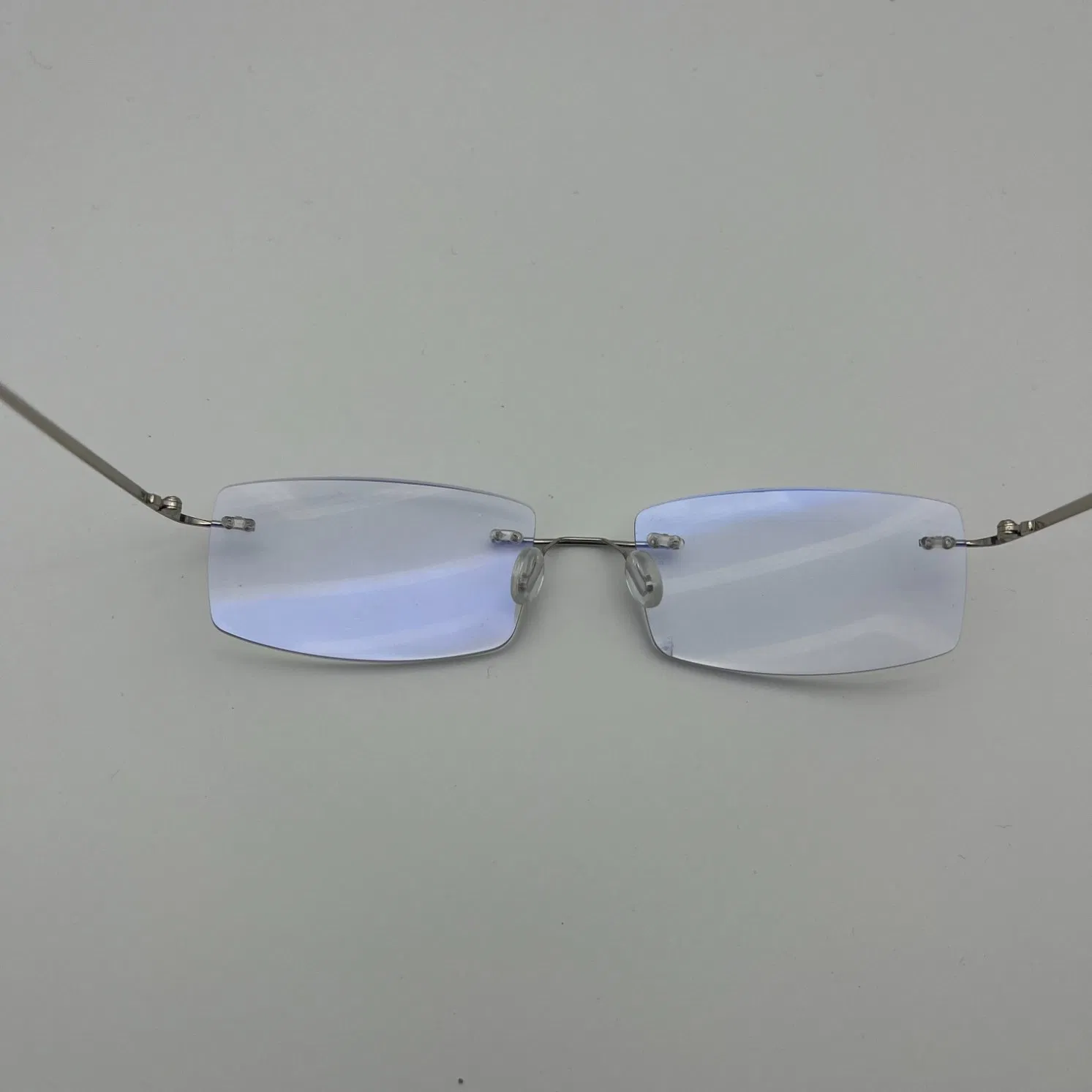 Frameless Ultra-Light Reading Glasses with Steel Plate Feet