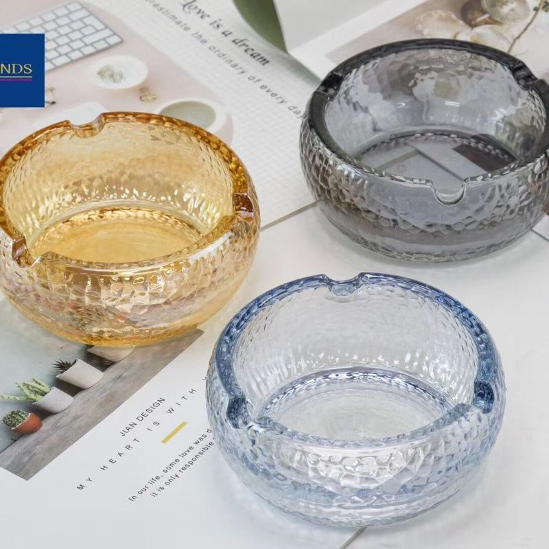 Ретро пепельница из стекла в форме очков