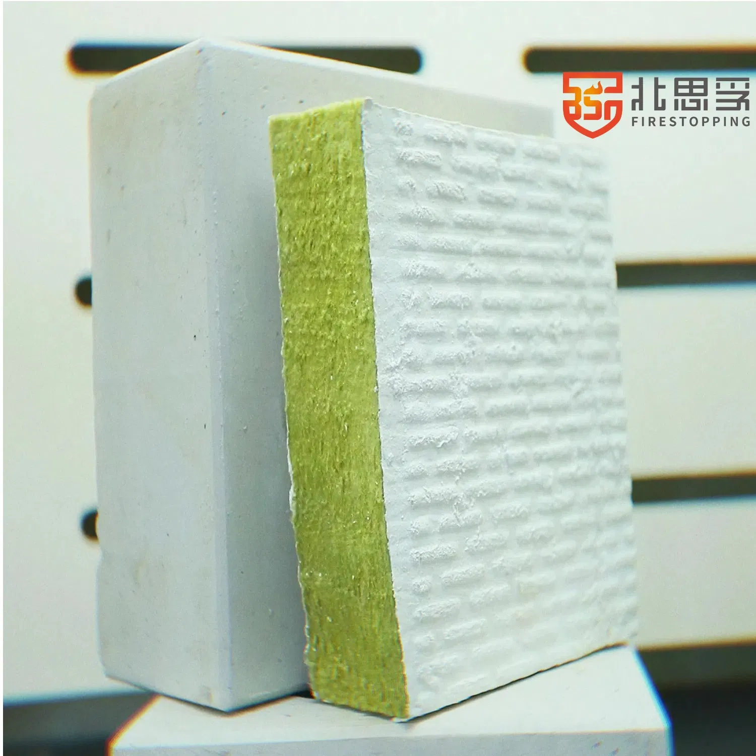 on Sale in EU Fireproof Insulation Rock Wool Board for Constriction Floor