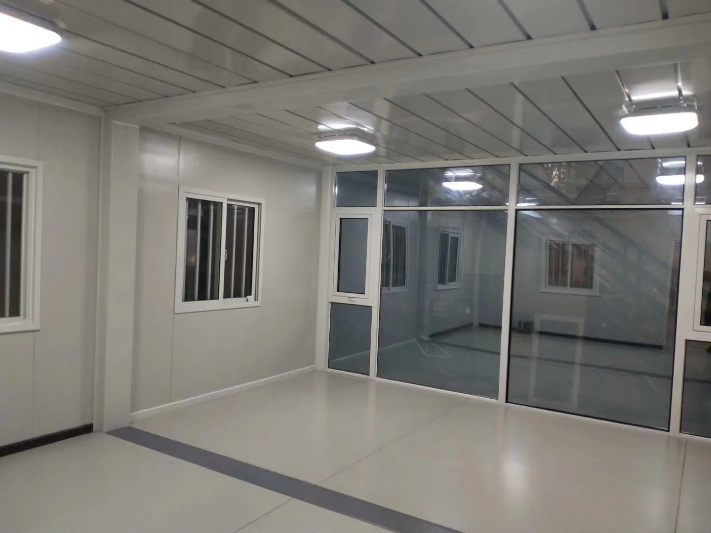 Quick Installation and Affordable Prefabricated/Prefab/Modular/Movable Container House for Mining Camp/Hospital/Dormitory Labor Hotel/Portable Ship