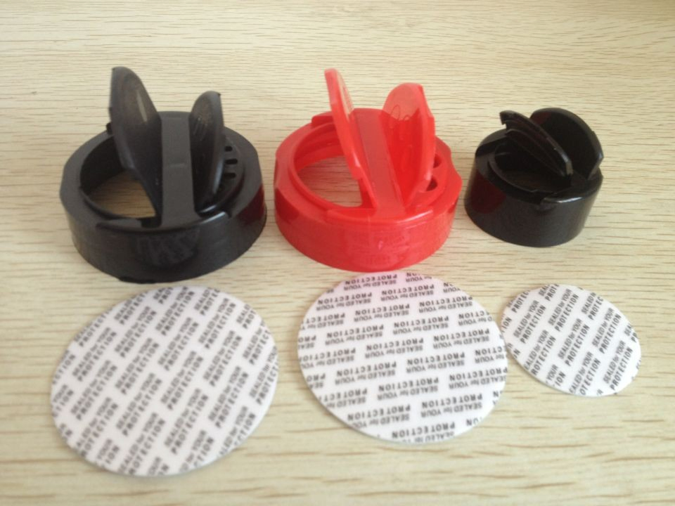 32oz Pet Plastic Shaker Bottle for Kitchen Salt and Pepper