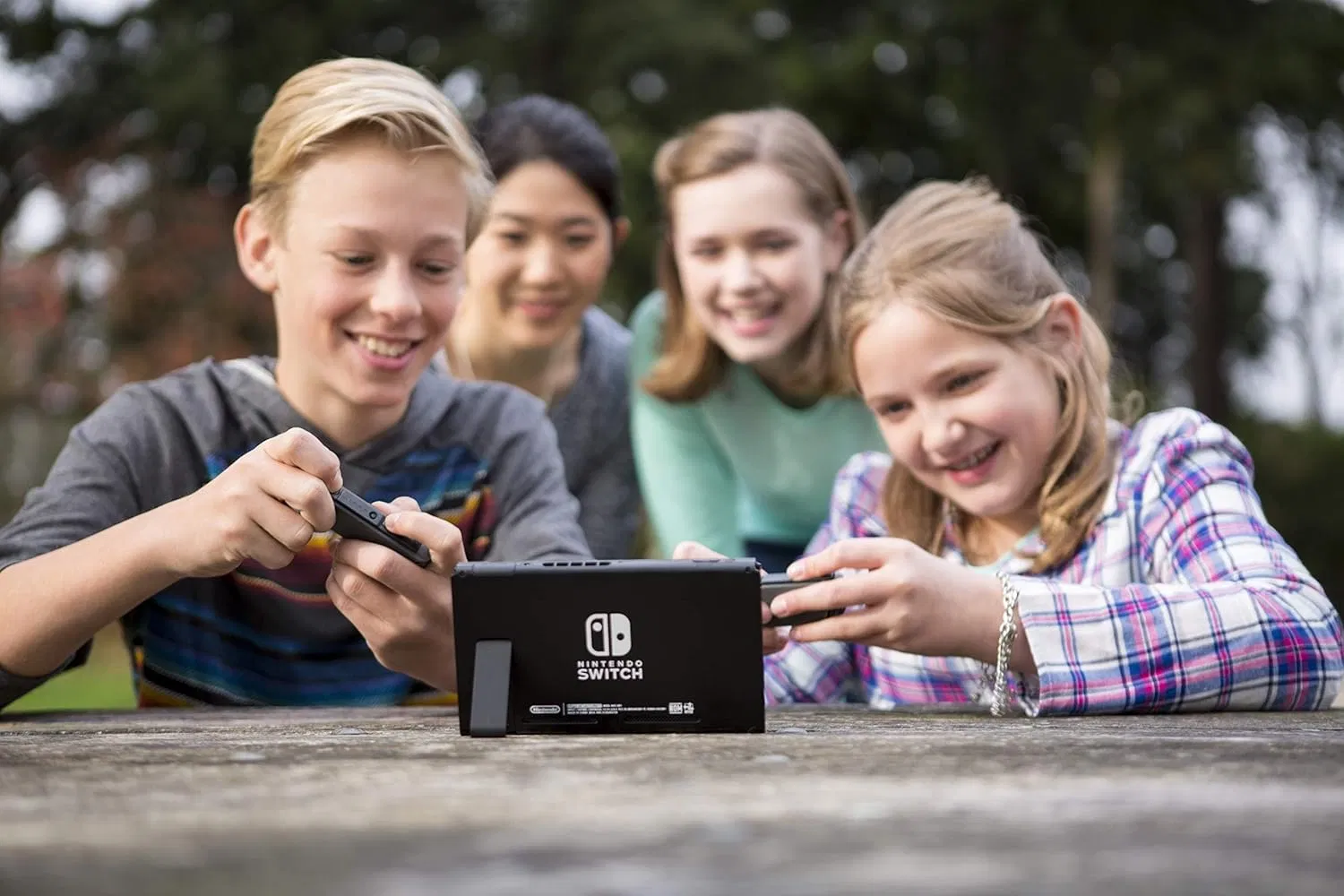 Brand New Portable Gaming Console 6.2'' LCD Screen Handheld Game Console