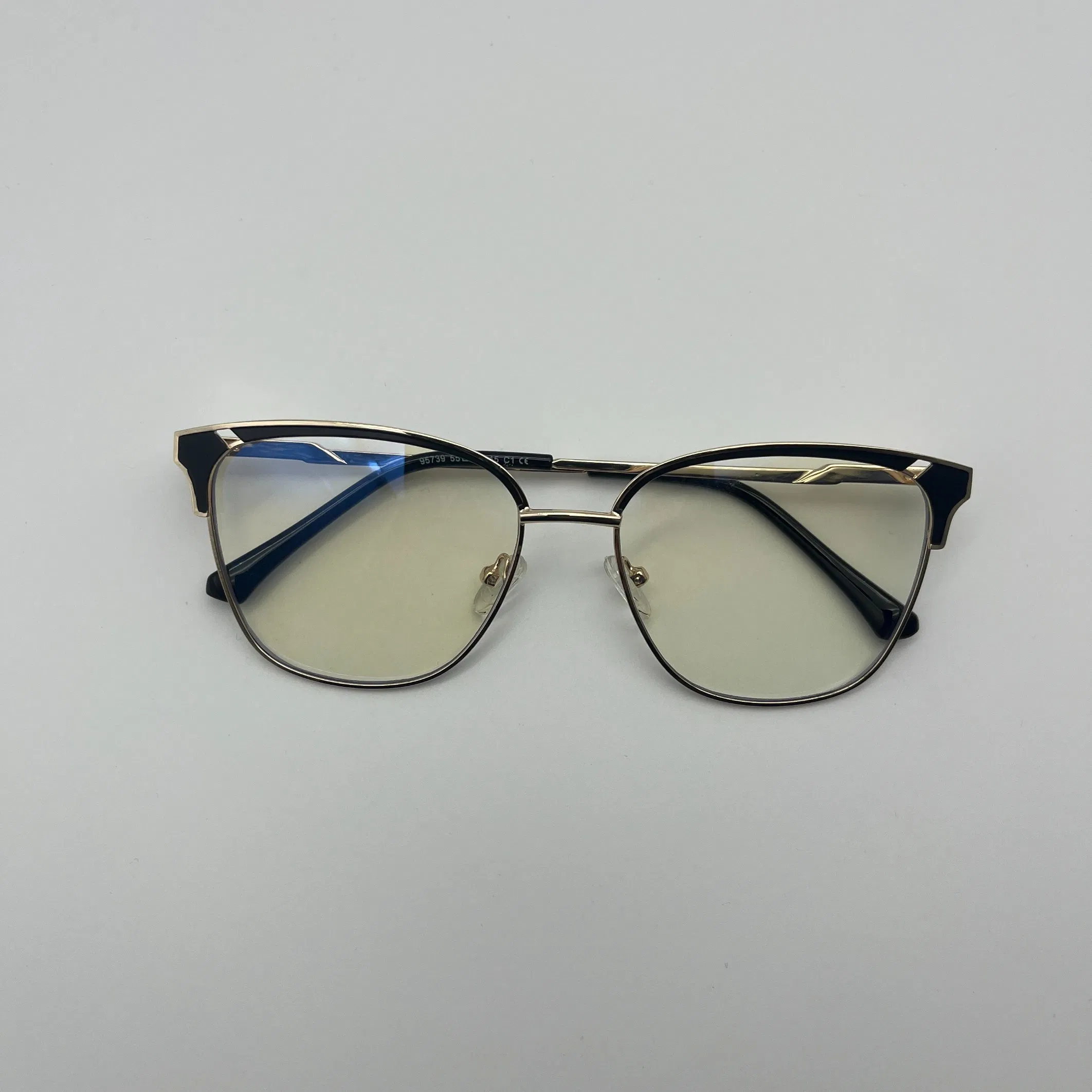 Durable and Elegant Women's Spectacle Frames for Everyday Use