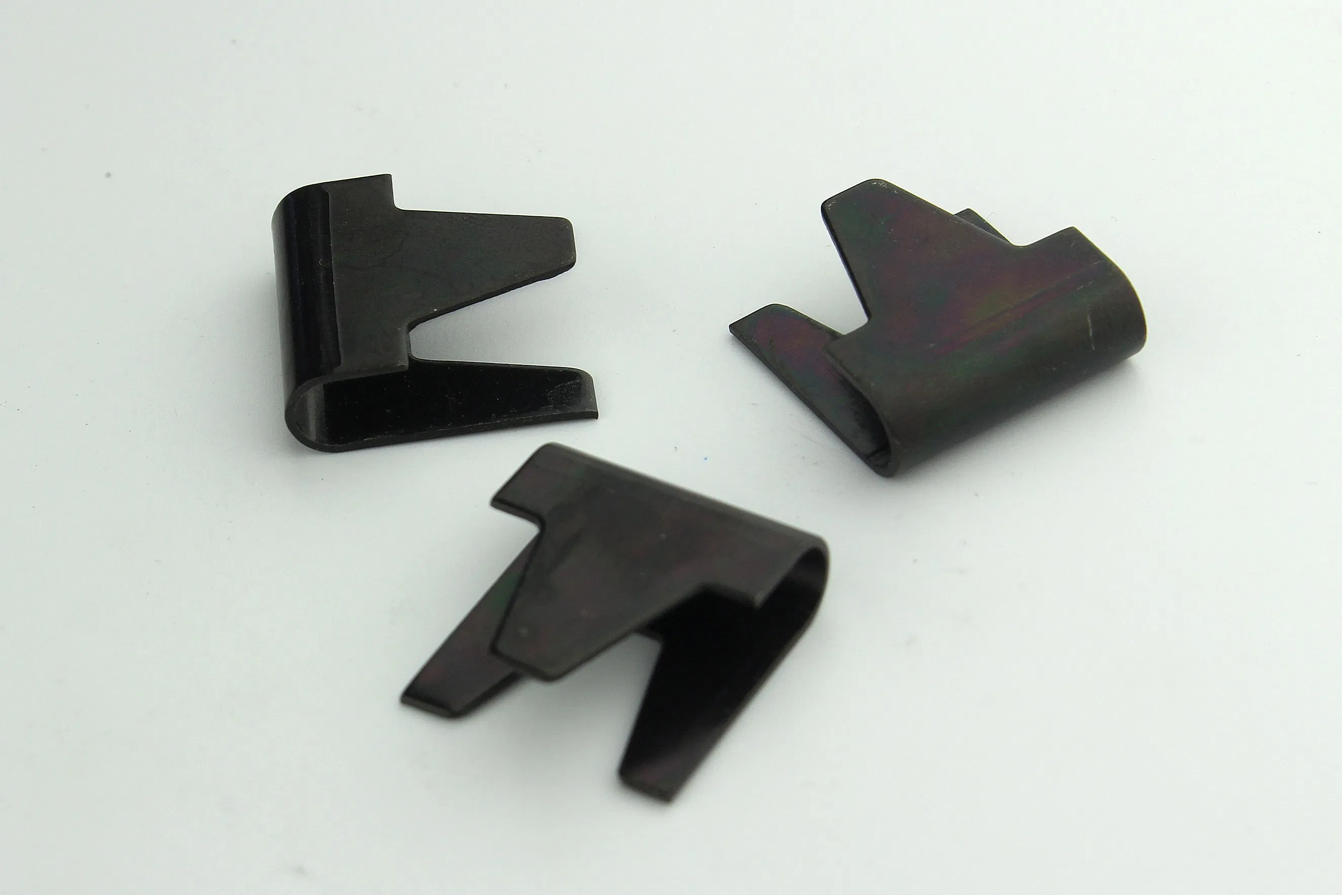 Зажимы для проволочного ограждения M95 Hartco