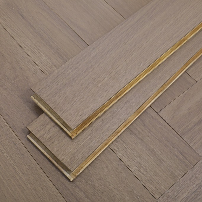 Customized Multi-Layer Solid Wood Flooring, Oak Herringbone Parquet Flooring