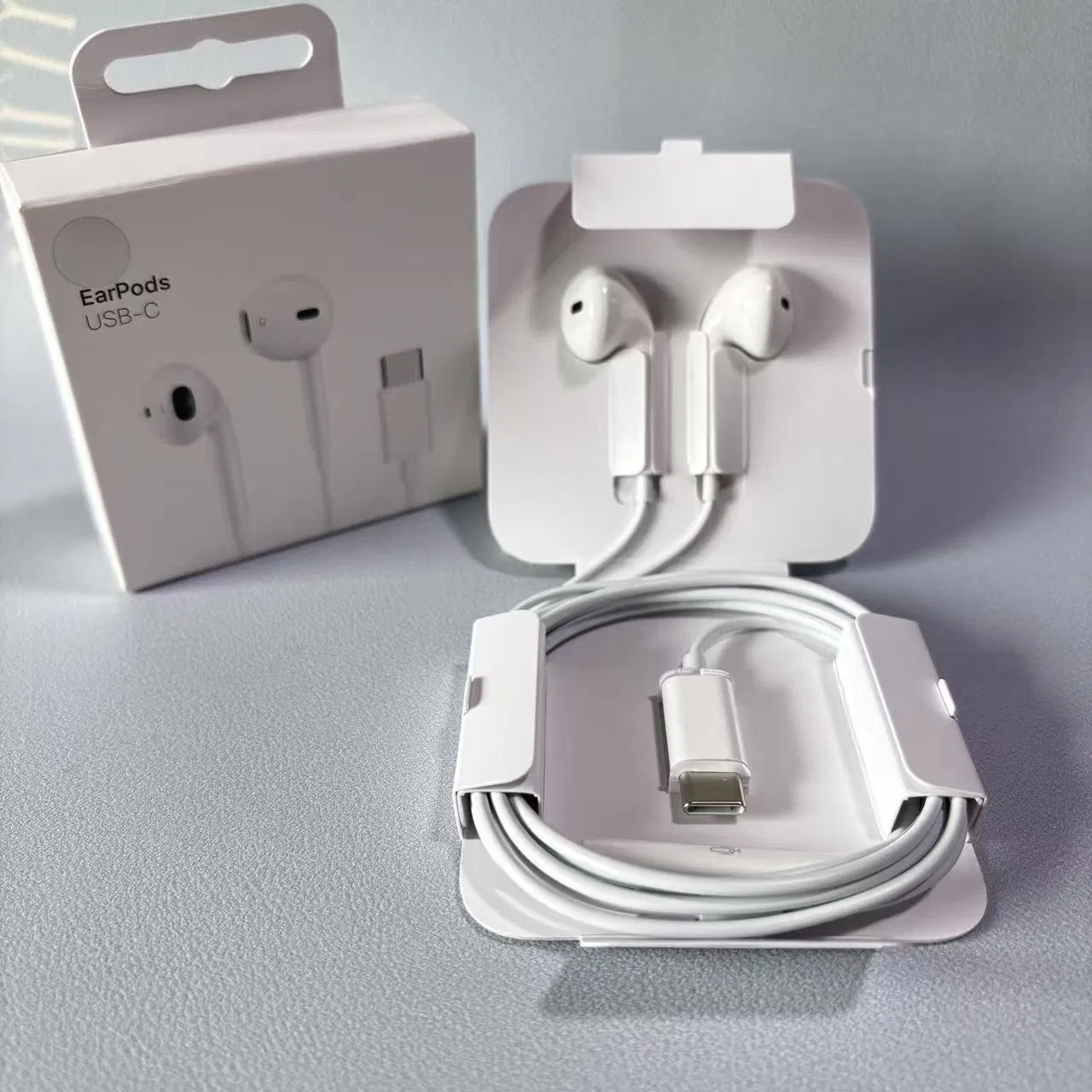 Оригинальные проводные наушники Earpods, белые