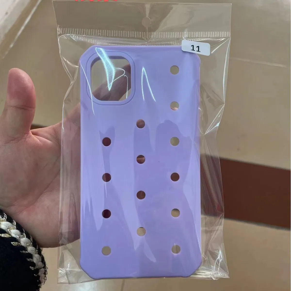 Чехол для iPhone с отверстием и шармами, силикон