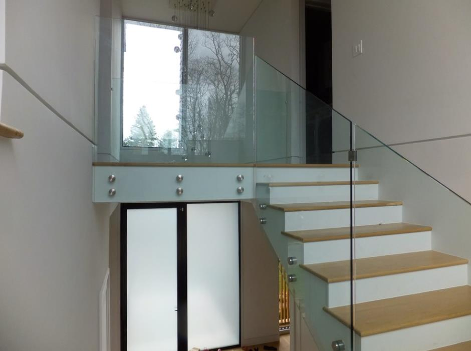 Factory Customized Glass Railing for Stair Modern Glass for Stair