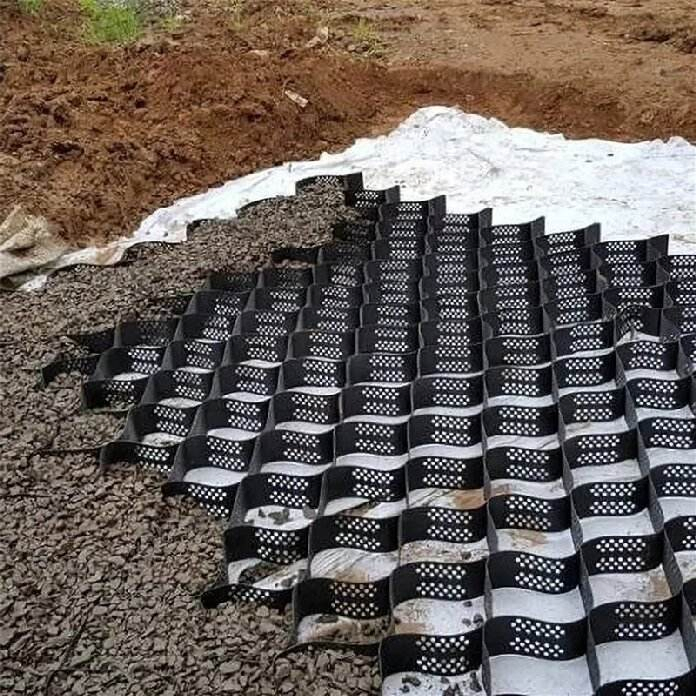 Durable HDPE Geocell Solutions for Slope Erosion Management