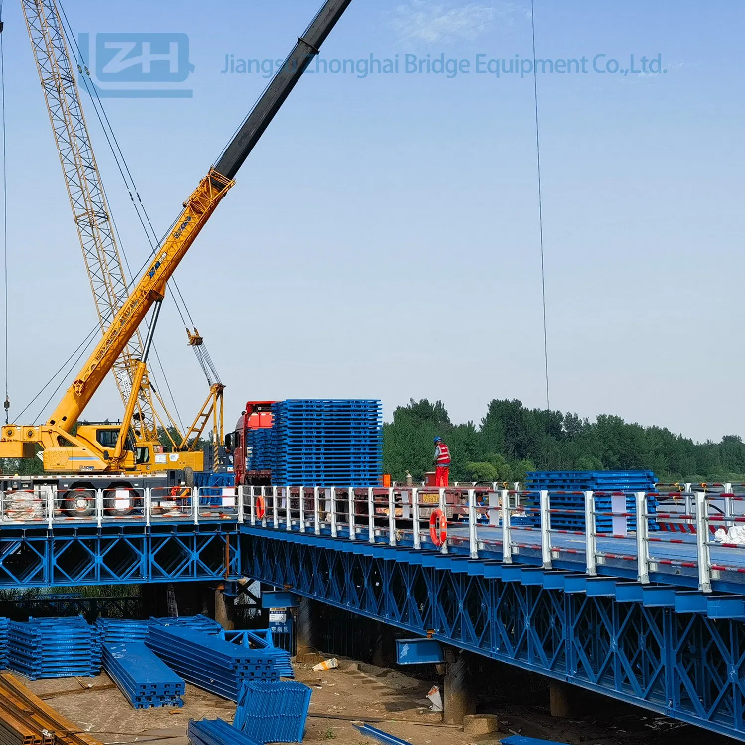 Robust Galvanized Steel Bailey Bridge for Global Applications