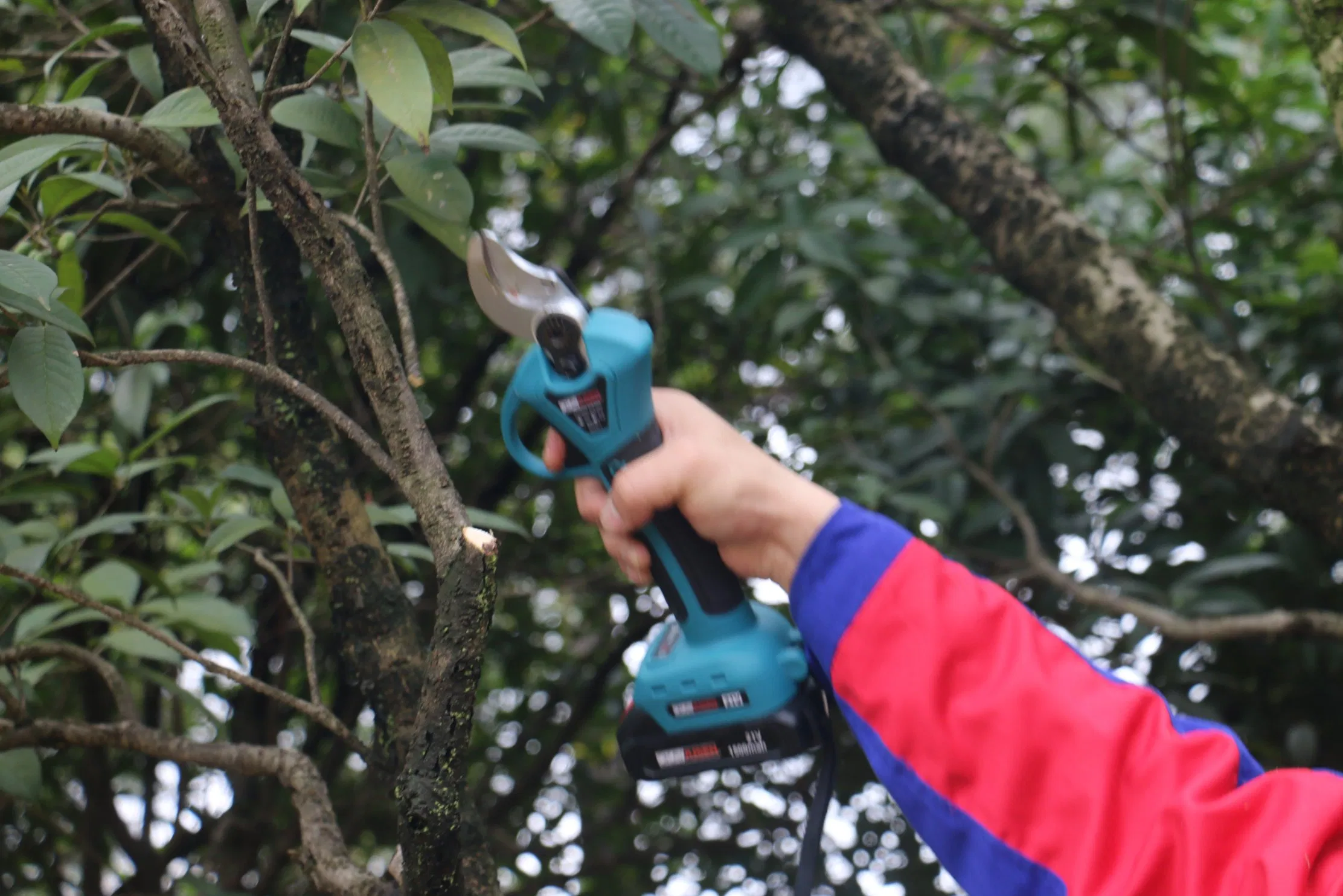 2025 Jusen 21V Lithium Pruning Shears, Small Machine Big Power and Lightweight Handle