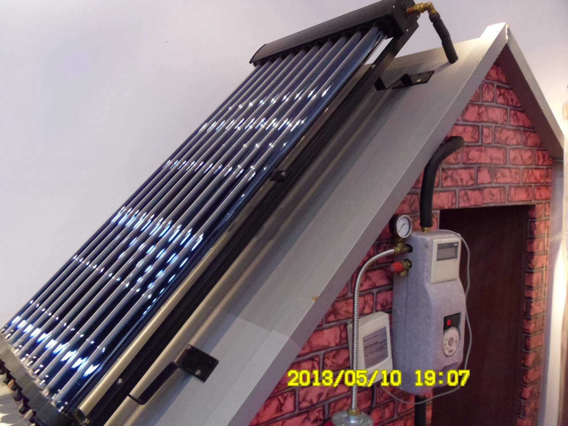 One Coil Split High Pressurized Vacuum Tube Heating Solar Water Heater