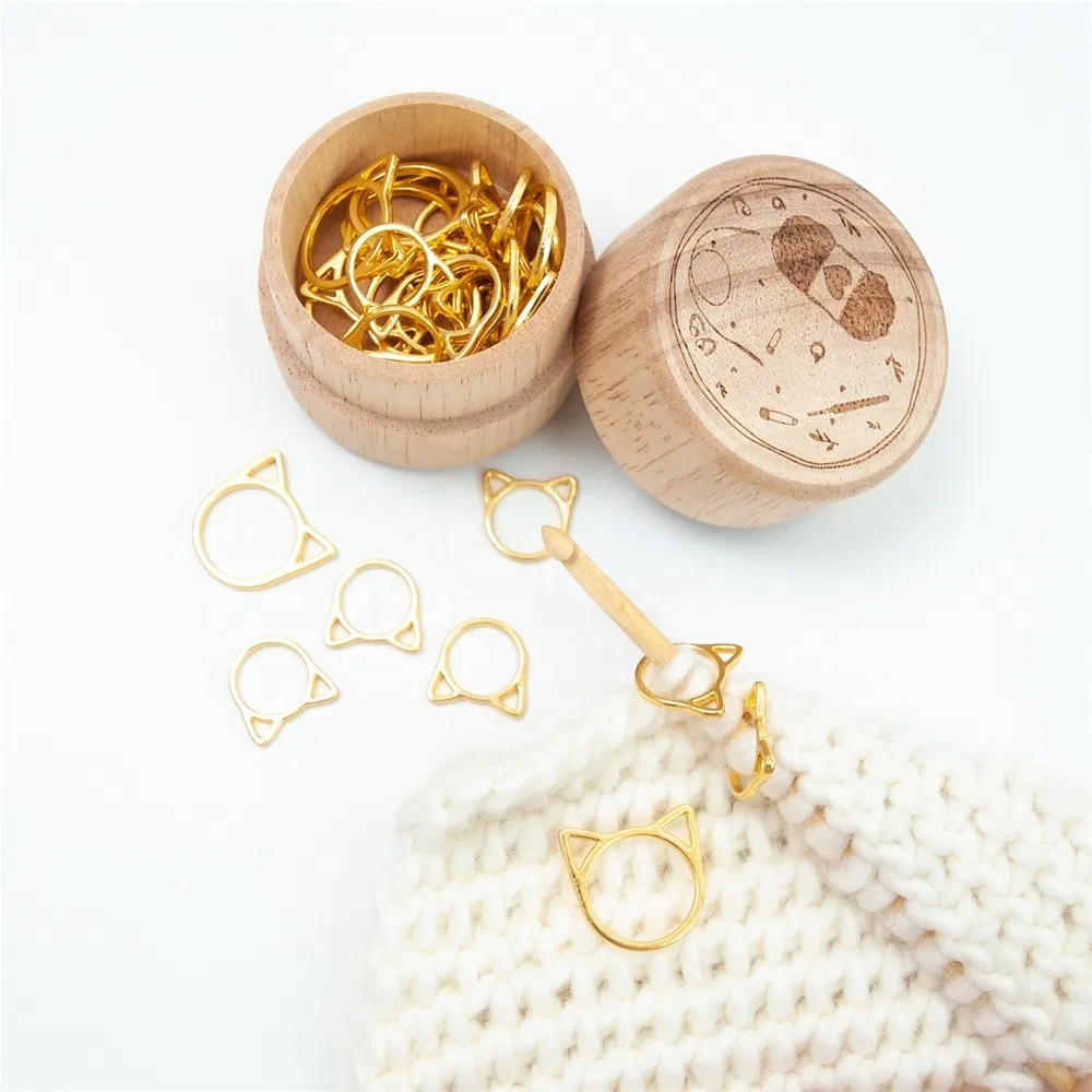30 Pieces Knitting Stitch Markers Gold Color in Wooden Box Crochet Locking Knitting Stitch Counter Cat Shape