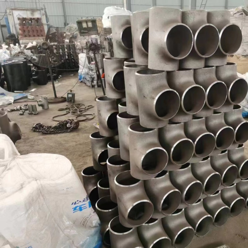 8" Industrial Butt-Welded Pipe Fitting Stainless Carbon Steel Equal Straight Cross Tee