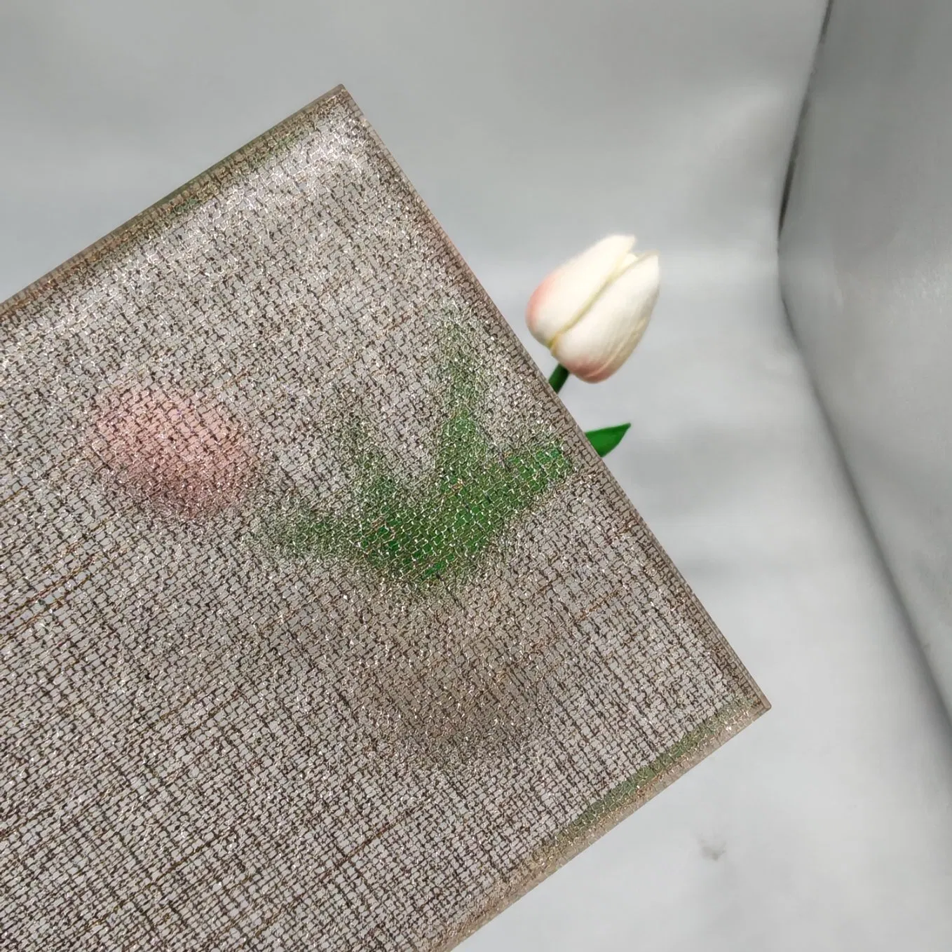 Premium Acid Washning of Surface Mesh Laminated Glass for Wall Decorations