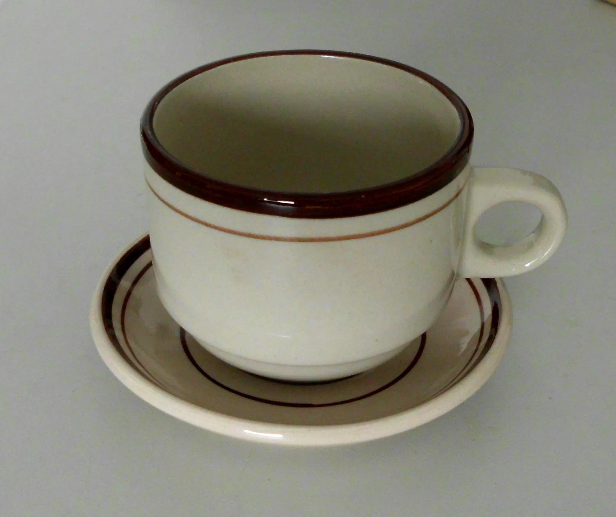 Керамические чашки с блюдцами, 12 шт, 220 мл