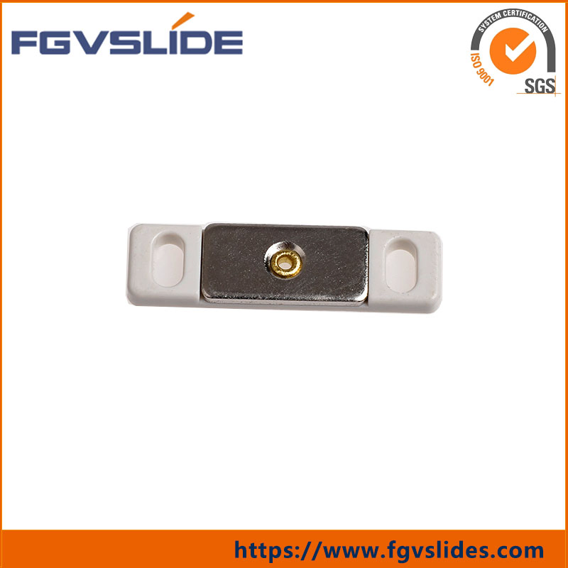 High Quality Furniture Hardware Push to Open Magnetic Cabinet Door Catches