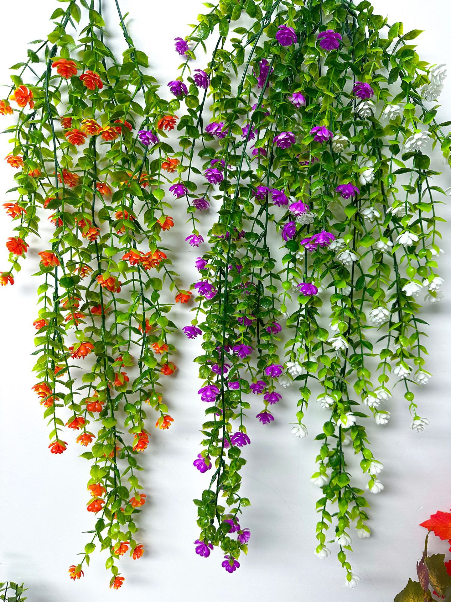 Цветы искусственные подвесные белые УФ-стойкие для дома сада