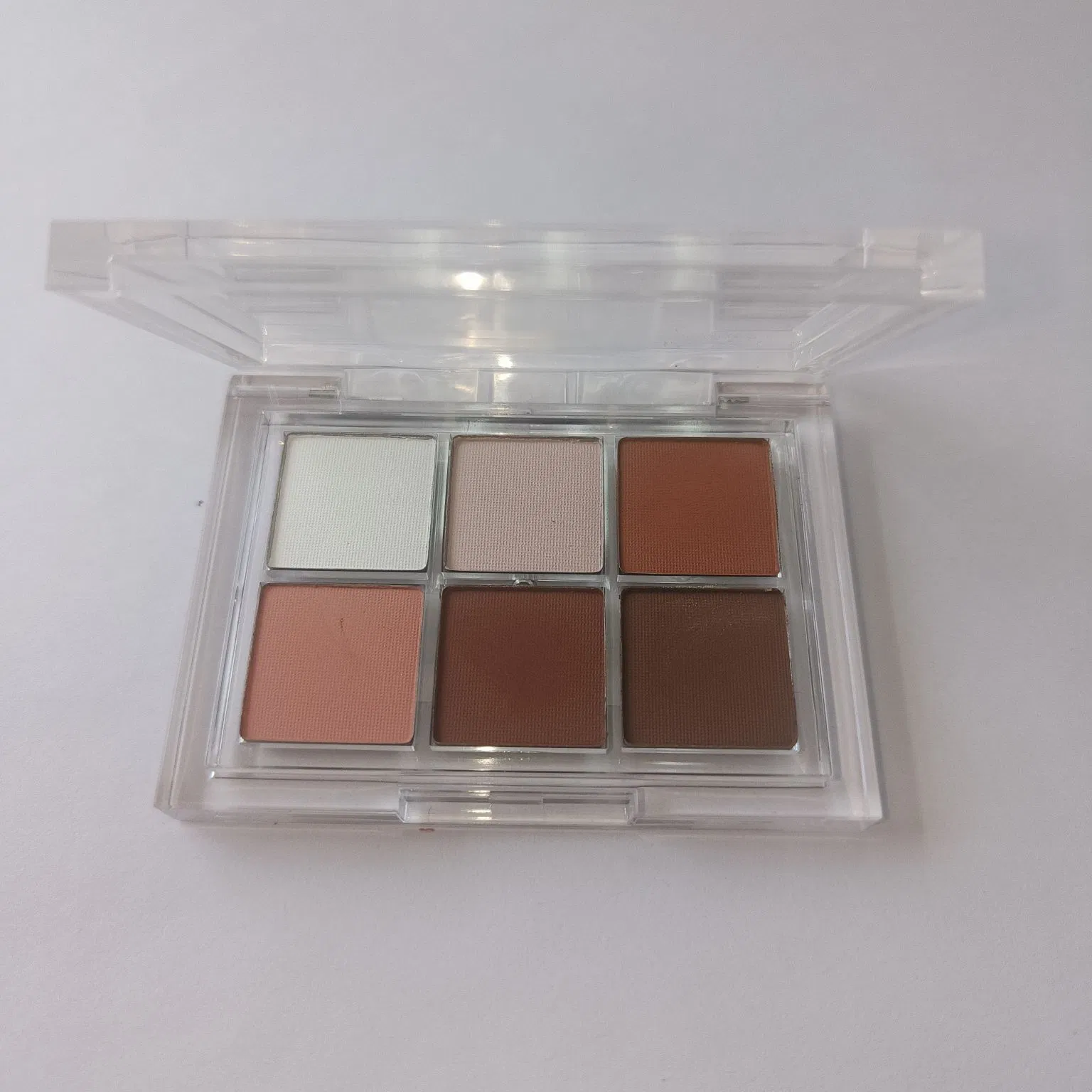 Dazzling Custom Glitter Eye Makeup Palette for Gorgeous Styles