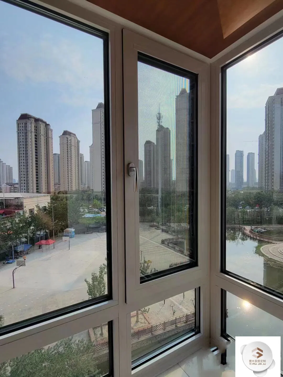 China Manufactuer Glass PVC UPVC Aluminum Invisible Screen Casement Sliding Window