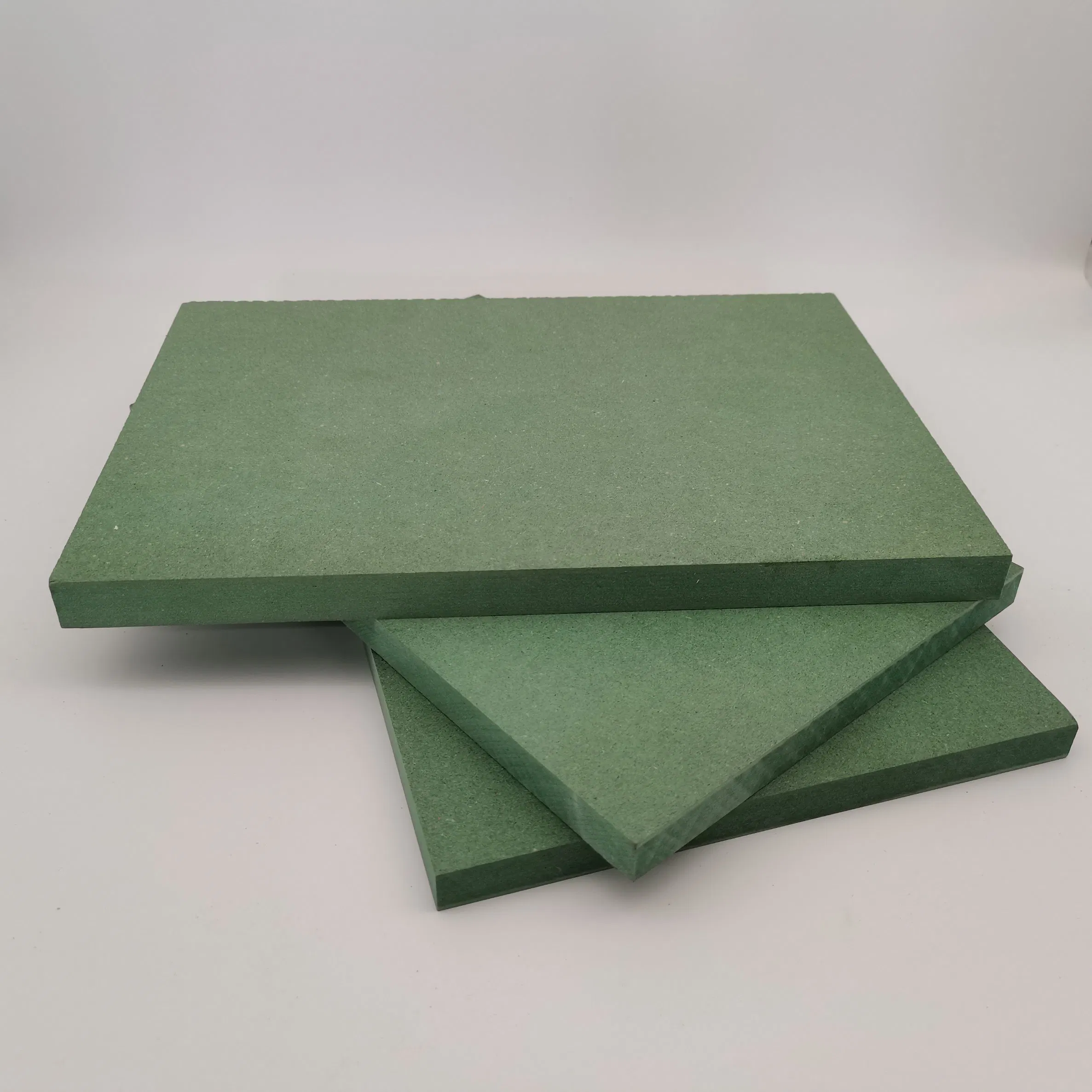 Moisture/Flame Resistant Plain&Melamine Faced Green Mr MDF Boards